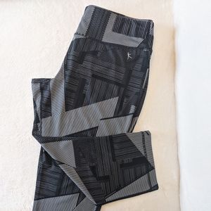 Danskin Now Athletic Capris